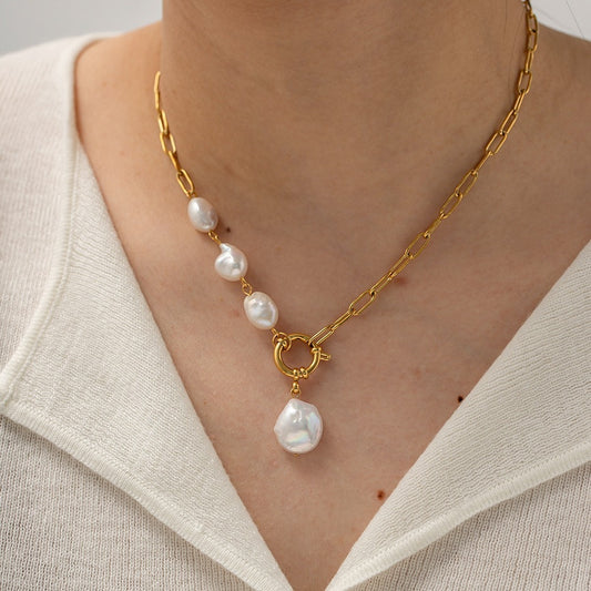 Retro Style pendant Necklace