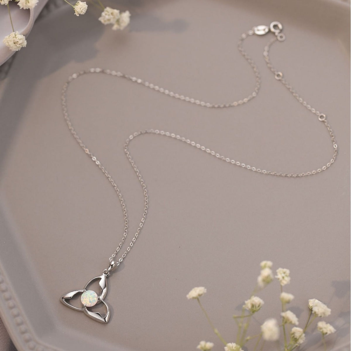 925 Silver Pendant With Silver Chain