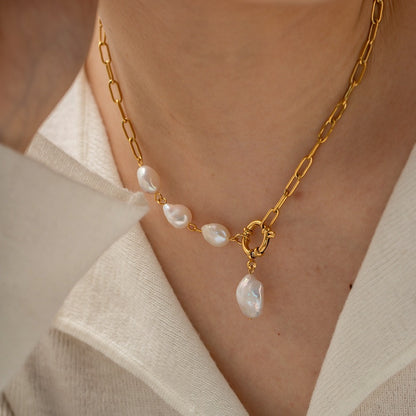 Retro Style pendant Necklace