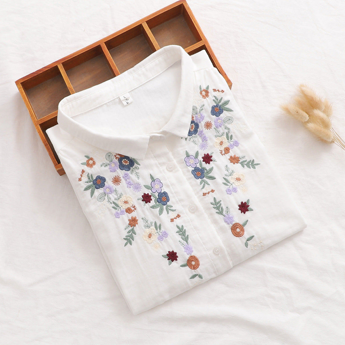 Women's Flower Embroidered Cotton Yarn Shirt Summer